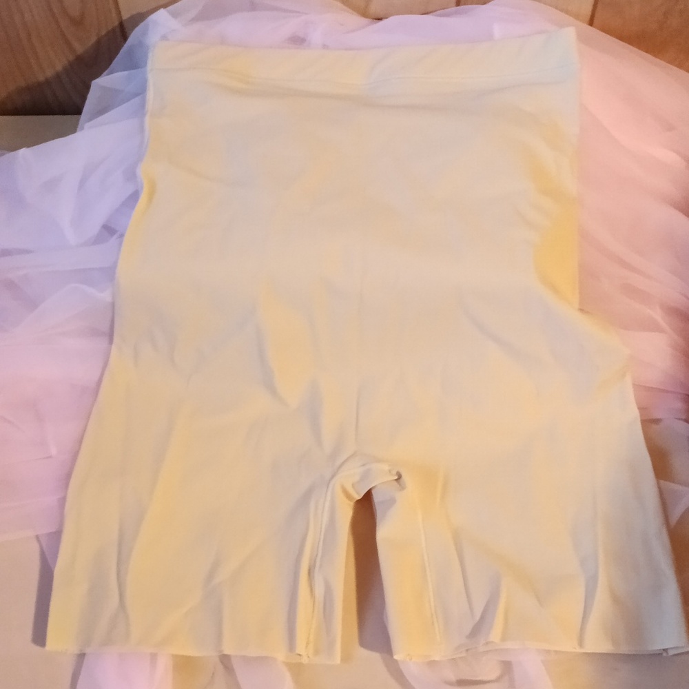 NWOT Shapewear
